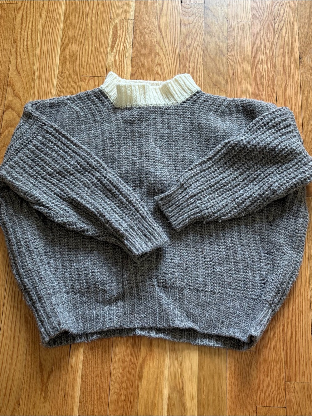 Babaa bicolor jumper